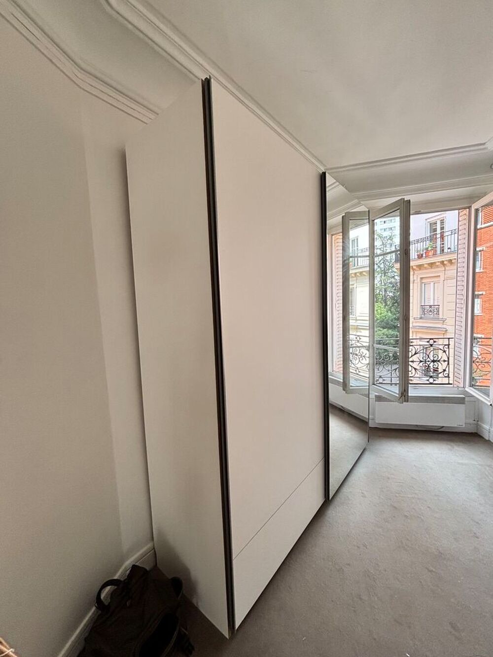 Grand dressing moderne avec miroir Meubles
