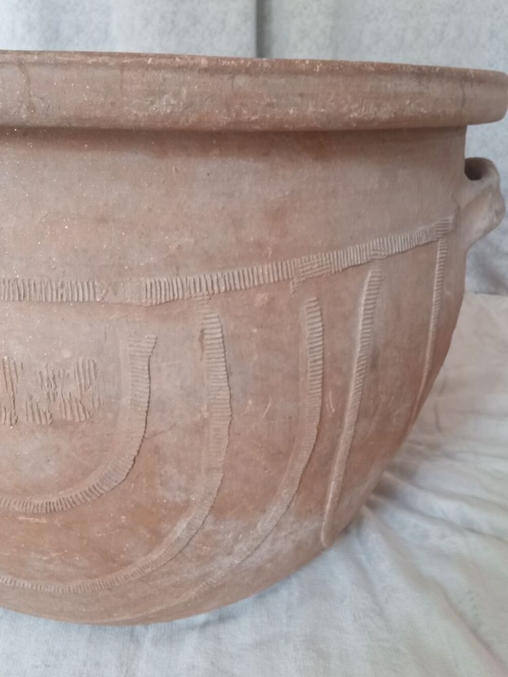 Magnifique bugadier ancien en terre cuite, datant du XIX? si Jardin