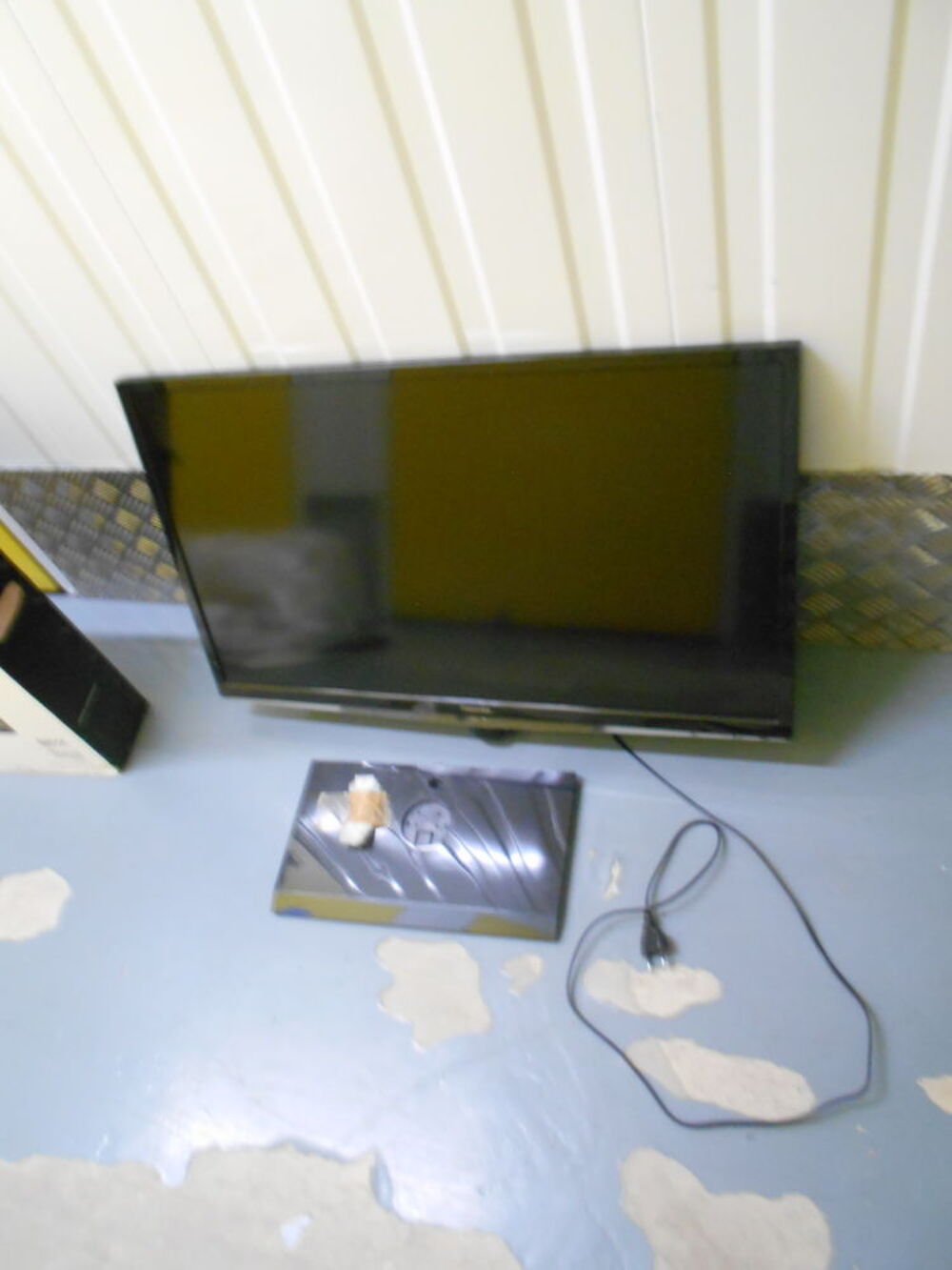 TV - LED Backlight - Toshiba - 32 &quot; - 80 cm Photos/Video/TV