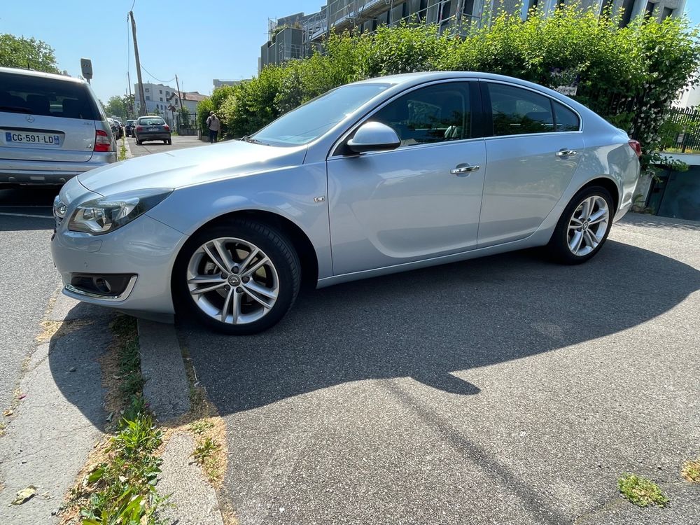 Insignia 1.6 Turbo 170 ch Cosmo Pack A 2015 occasion 69200 Vénissieux
