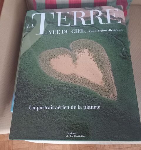 La Terre vue du  ciel 35 Vanves (92)