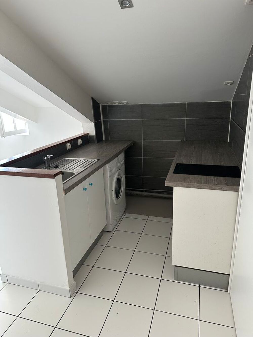 Location Appartement studio 03e étage centre ville de la saline les bains Saint-paul