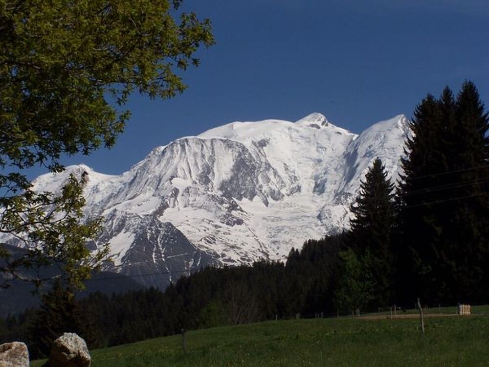   Combloux (hte-savoie) F2 face Mt-Blanc Rhne-Alpes, Combloux (74920)