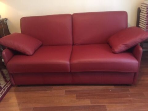 Canap� lit en cuir 950 Saint-Leu-la-For�t (95)