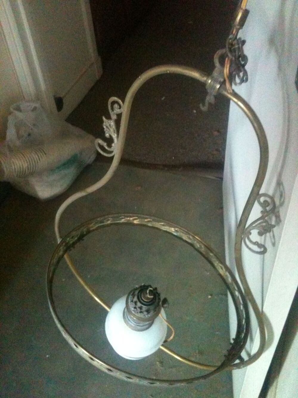 Suspension lampe ancienne cuivre ou laiton Dcoration