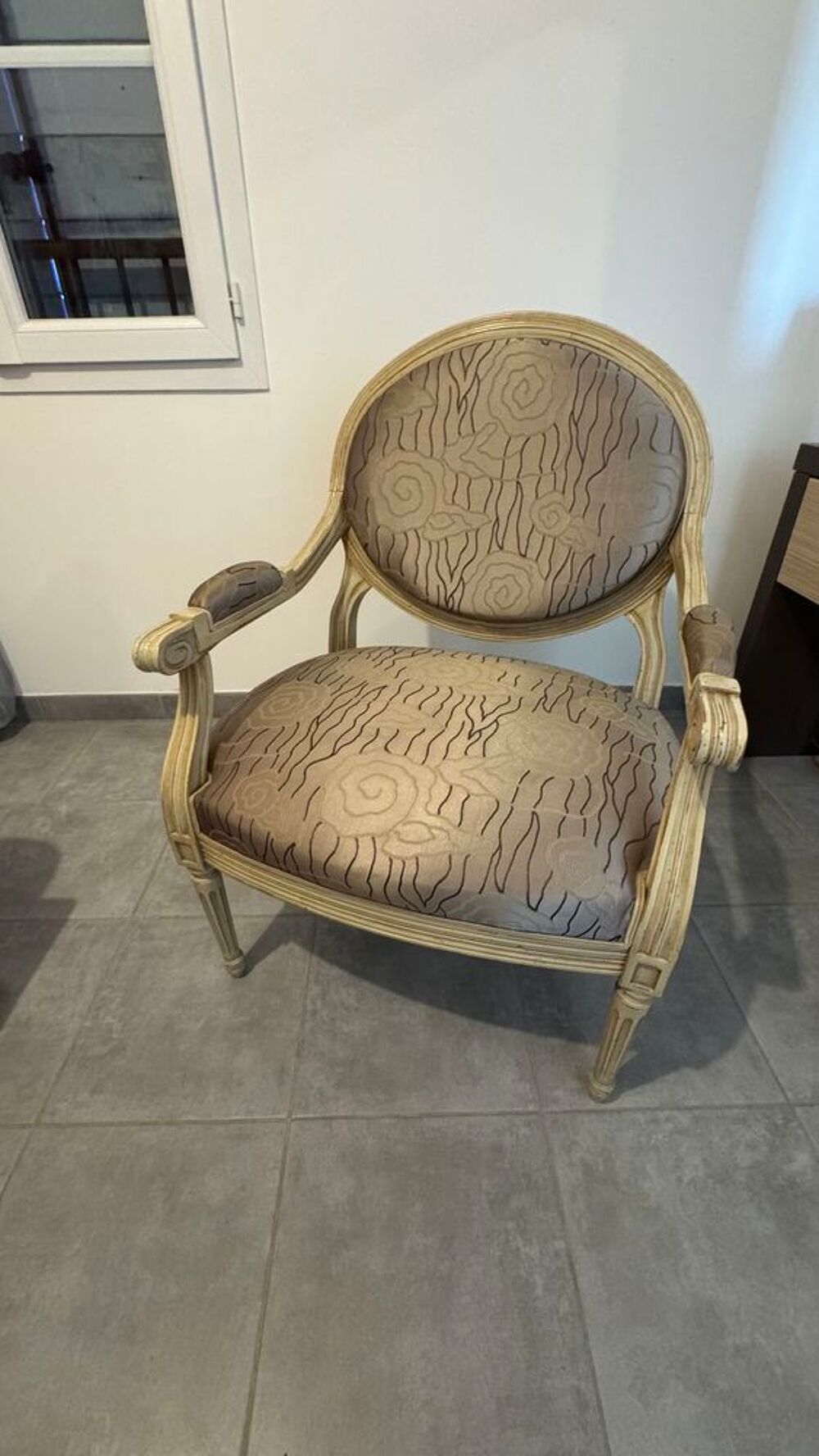 fauteuil Louis XV roche Bobois Meubles