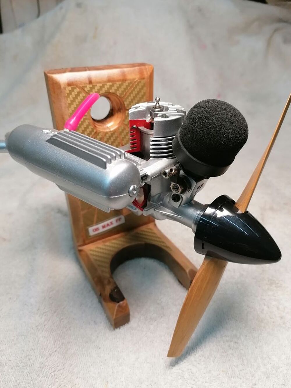 - MOTEUR AVION EN COUPE. Jeux / jouets
