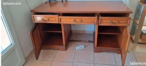 Bureau Pignans (83)