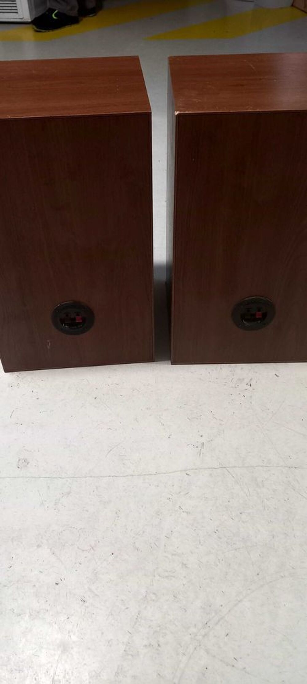 vendre Deux baffe. bonne &eacute;tat Photos/Video/TV