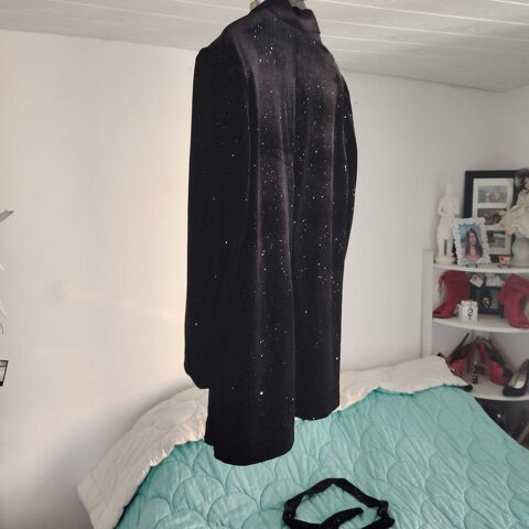 Veste 3/4 femme T44 9 Revest-les-Roches (06)