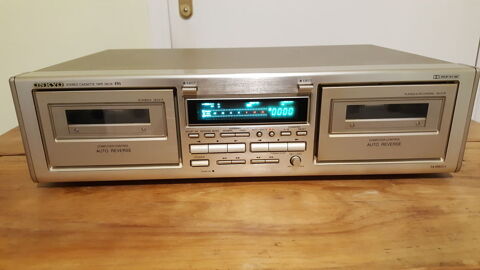 ONKYO  TA-RW211 cassette droite fonctionne pas (mal). 50 Courbevoie (92)