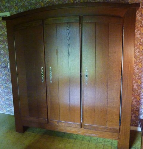 armoire 3 portes chne massif   90 Vendeville (59)