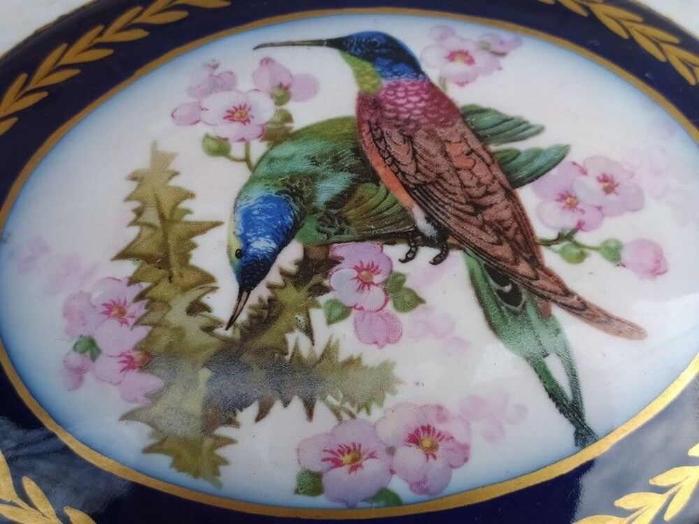 Boite &agrave; Bijoux Porcelaine de Limoges Bleu Cobalt et Bronze Décoration