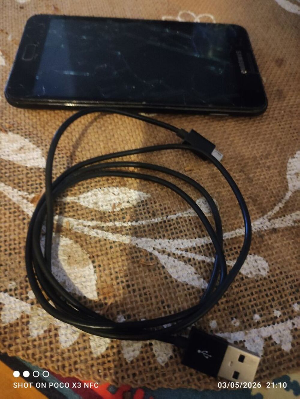 Samsung Galaxy note GT N7000 Téléphones et tablettes