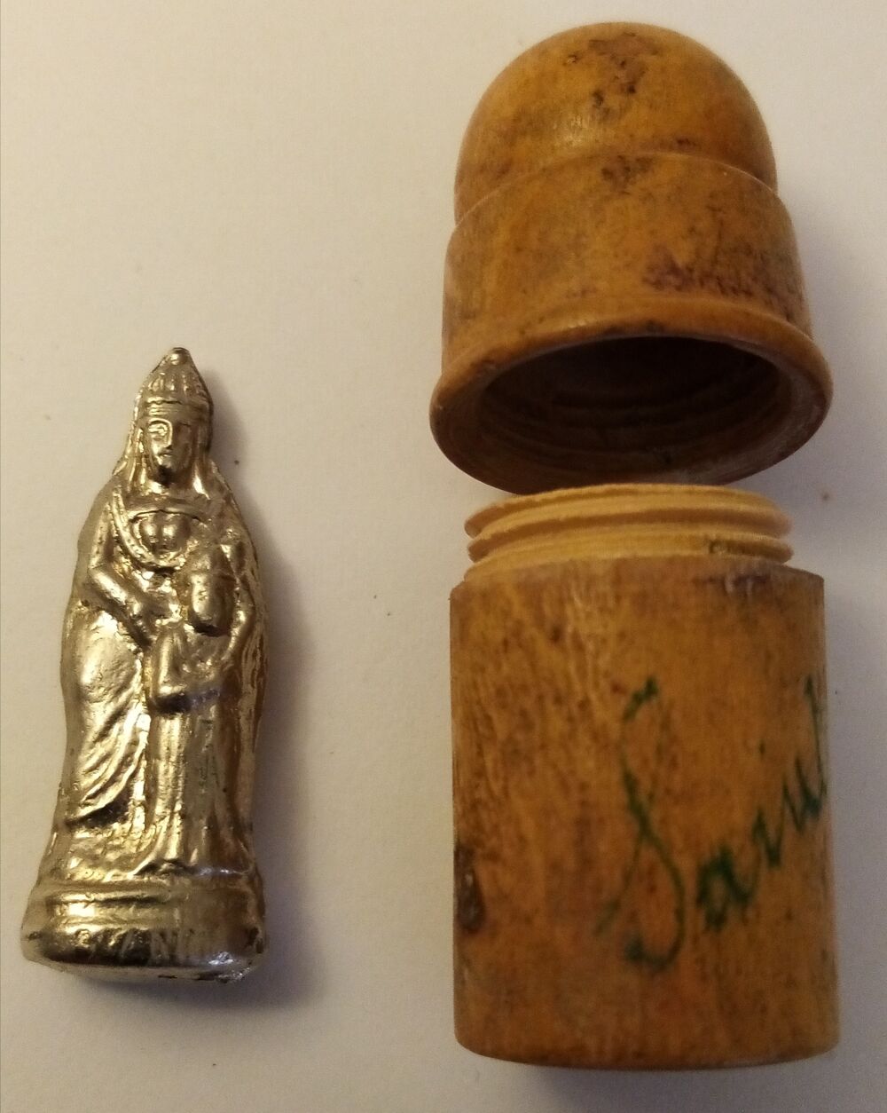 Rare et ancien reliquaire de voyage 