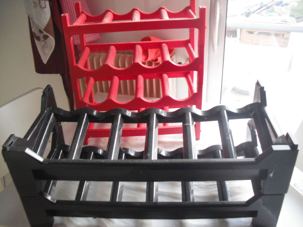 LOT de 2 &eacute;tag&egrave;res PVC &agrave; 16+12 bouteilles Bricolage