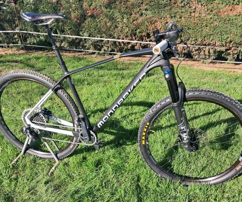 VTT  SEMI RIGIDE CARBONE
1490 Estillac (47)