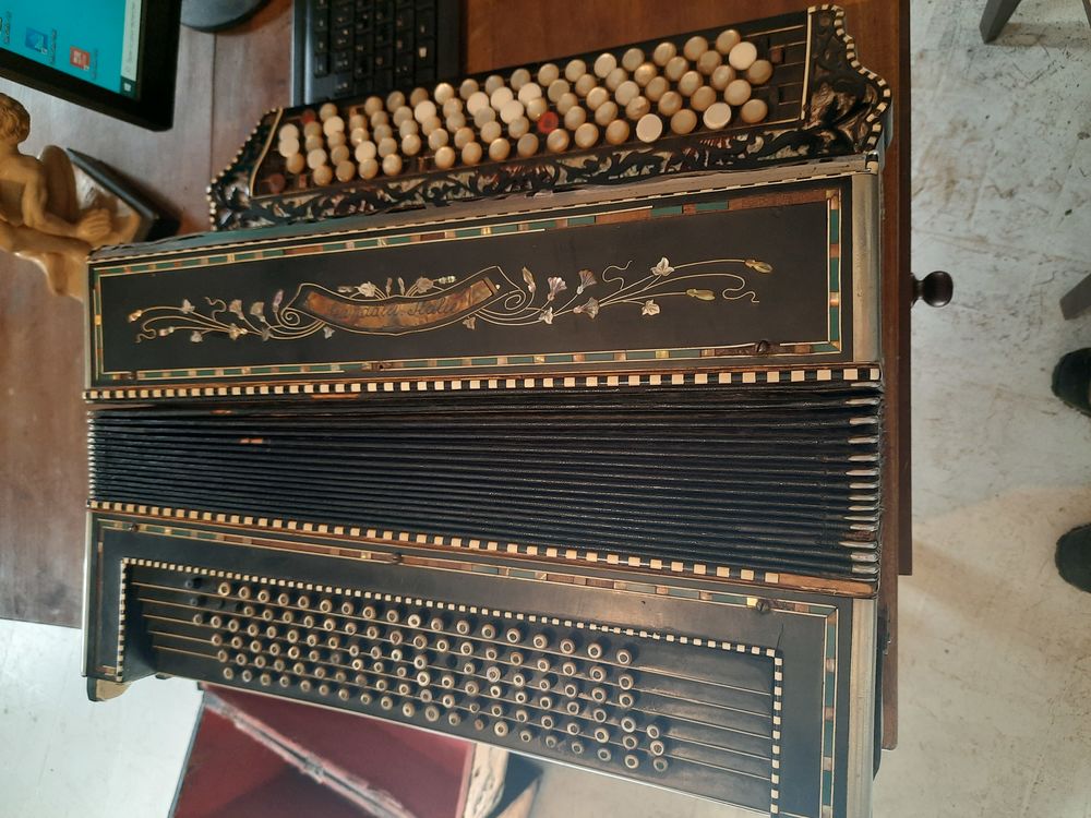 Accord&eacute;on SCANDALLI collection Instruments de musique