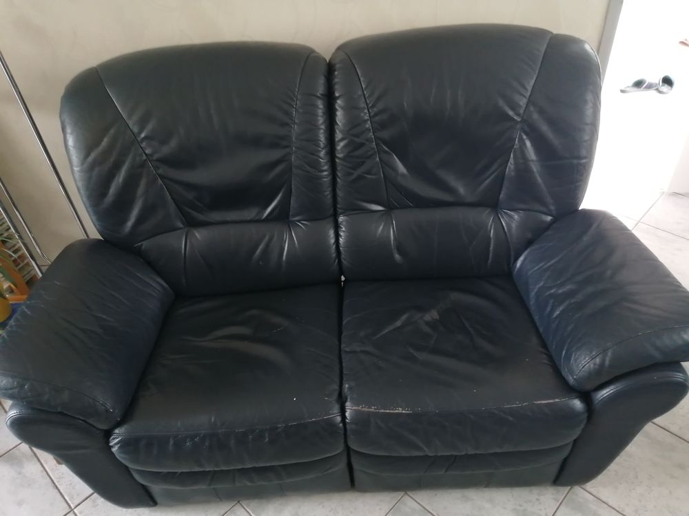 canap&eacute; 2 places et 2 fauteuils 1 place Meubles