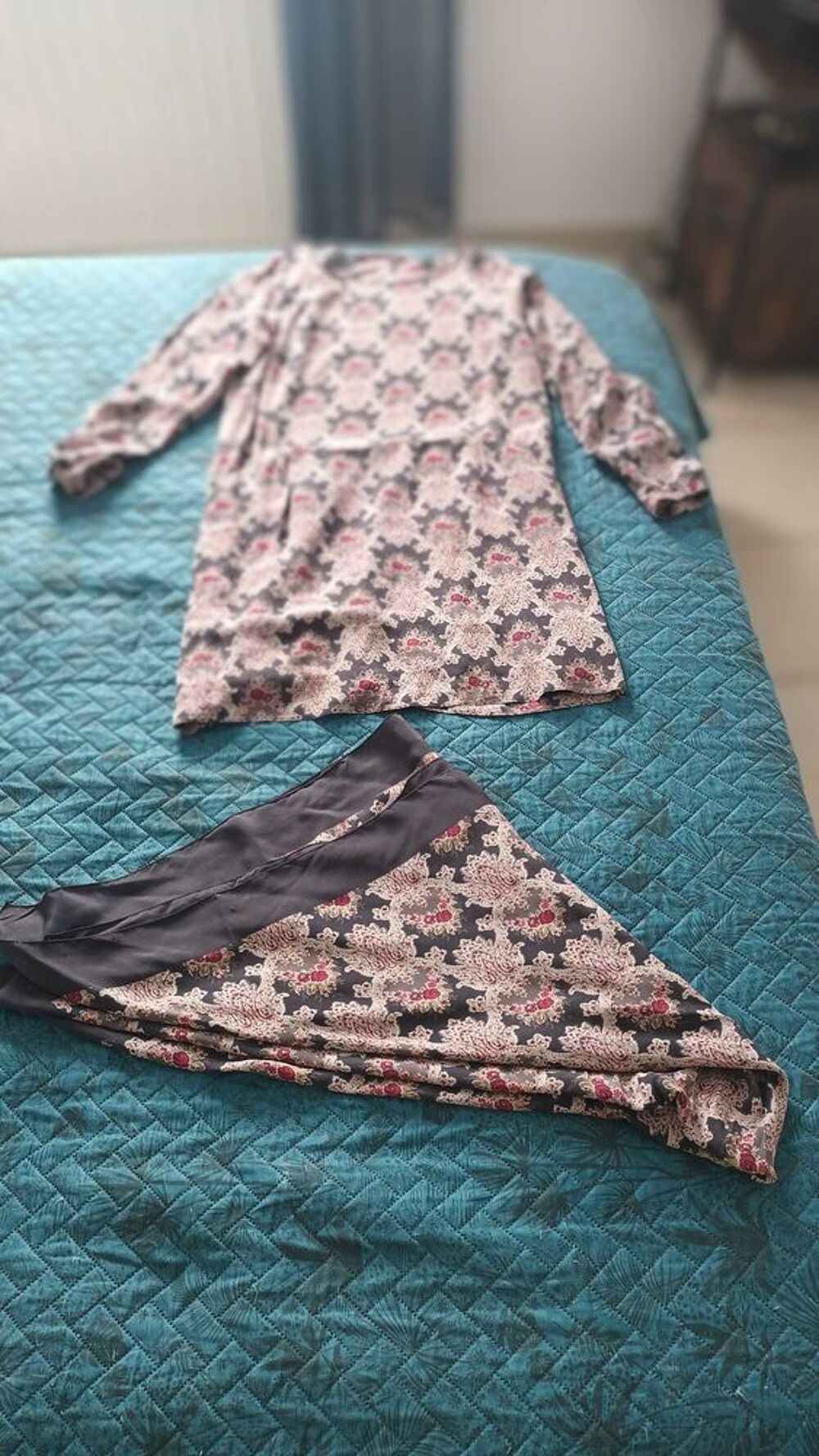 robe avec son foulard 