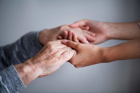 AUXILIAIRE DE VIE DE 14 d'expérience paris 0 75012 Paris
