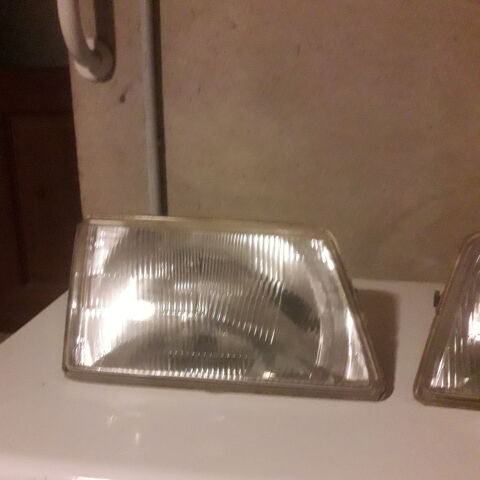 phares Peugeot 205 30 Mazeyrolles (24)