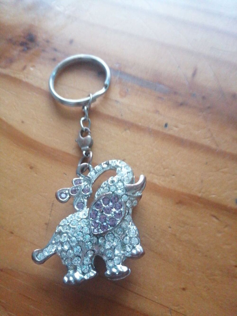 porte cl&eacute; &eacute;l&eacute;phant Bijoux et montres