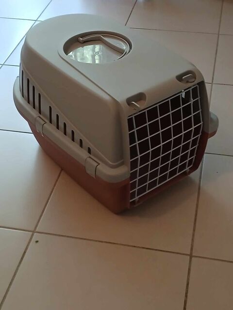 Boite de transport pour chat 15 13310 Saint-martin-de-crau