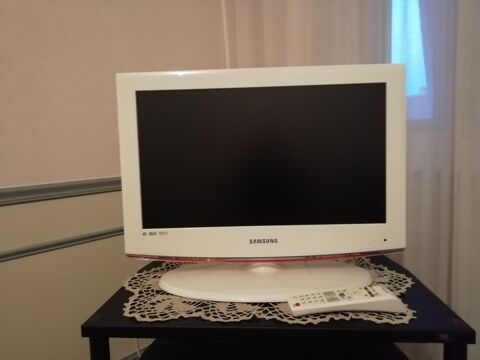 Tlviseur SAMSUNG 40 Chteaumeillant (18)