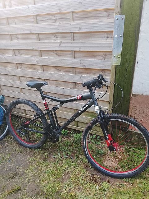 VTT rochrider et v�lo femme decathlon 50 Les Sables-d'Olonne (85)