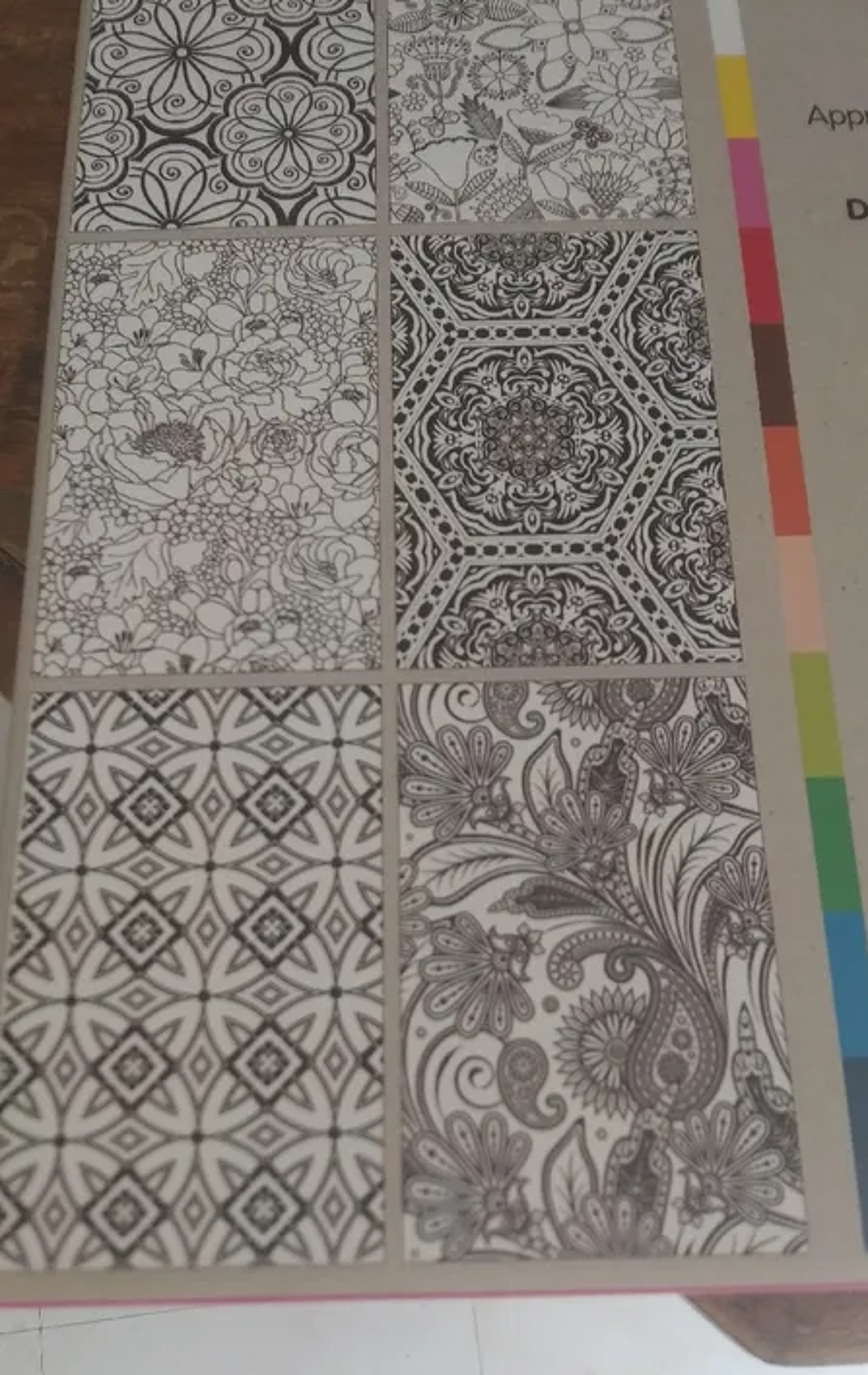 Art-th&eacute;rapie - 100 coloriages anti-stress - Neuf - 7€
Livres et BD