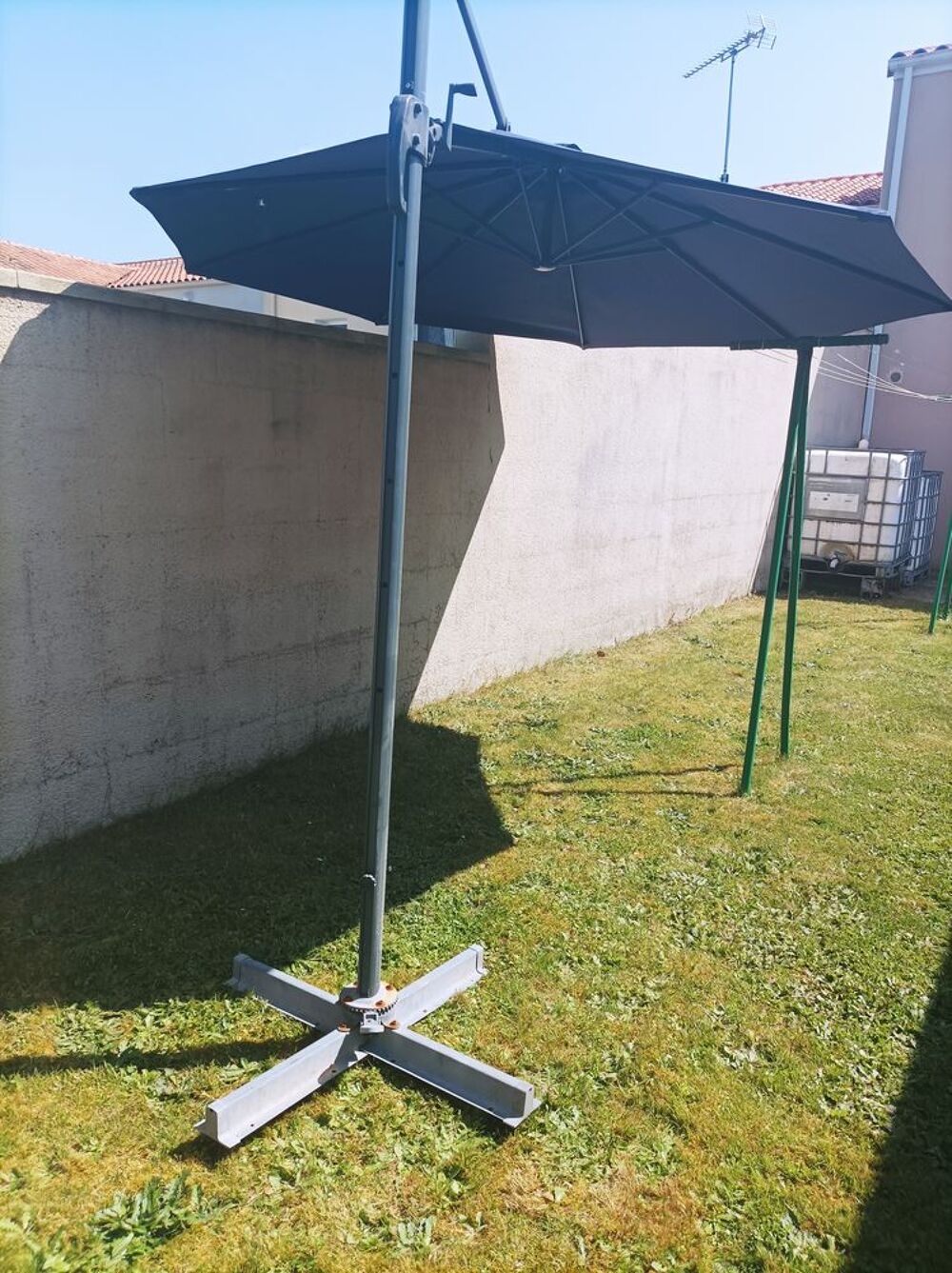 Je parasol bon &eacute;tat ! Prix neuf 129€ Téléphones et tablettes
