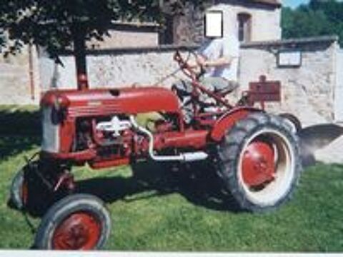   Tracteur Mac CORMICK 