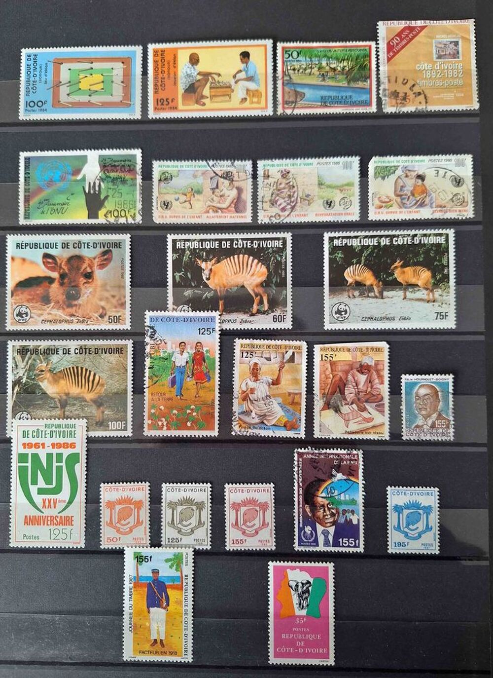 S&eacute;rie de timbres de collection de C&ocirc;te d'Ivoire 