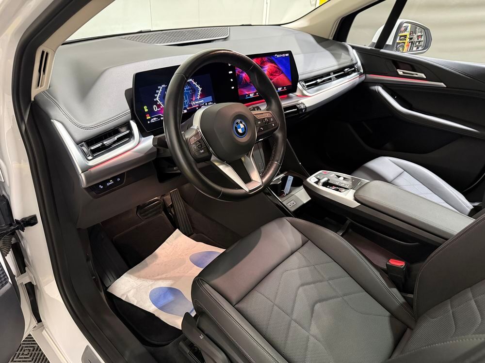 Serie 2 225e Active Tourer X-Drive Luxury Toit-Ouvrant Panoramique . 2023 occasion 31100 Toulouse