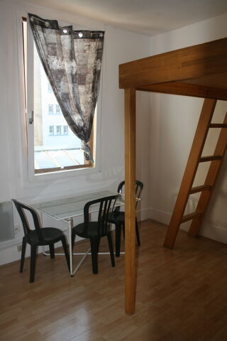  Appartement à louer 1 pièce 22 m²