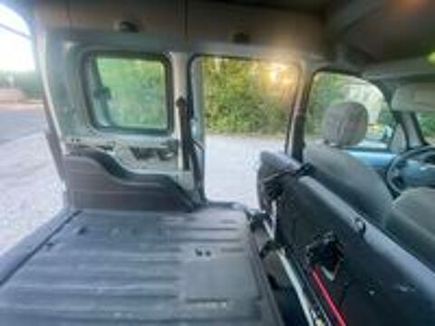 Kangoo 1.5 dCi 65 Privil&egrave;ge 2004 occasion 26000 Valence