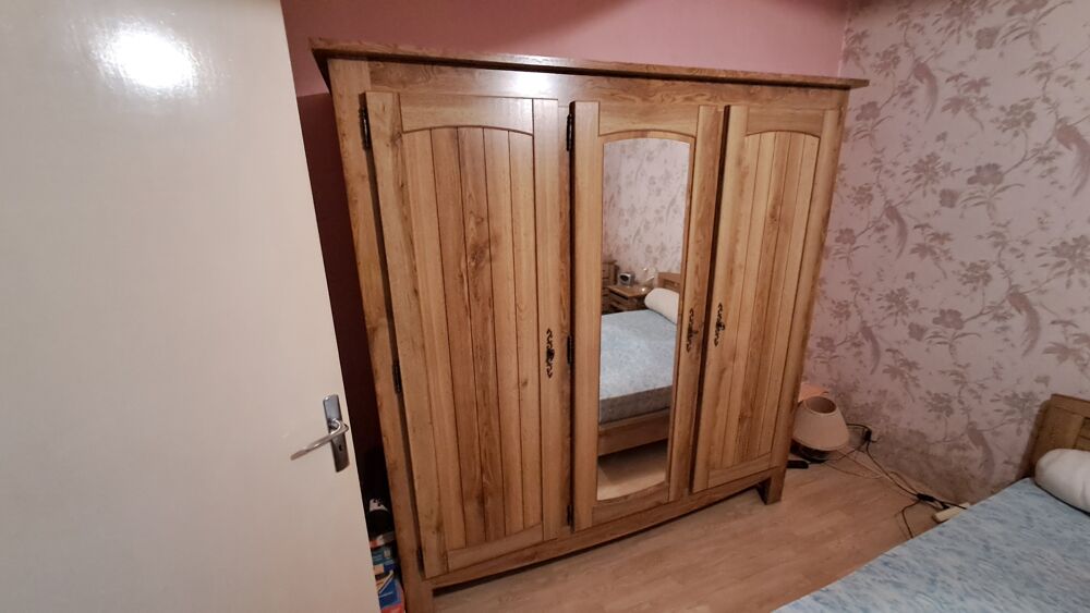 Chambre &agrave; coucher compl&egrave;te Meubles