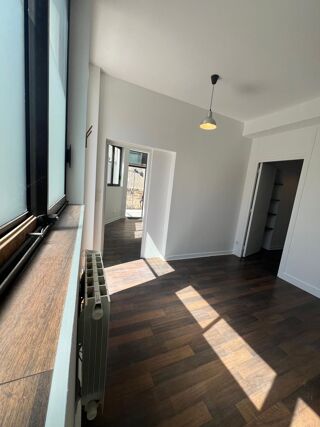 Atelier  louer 2/3 pices 36 m