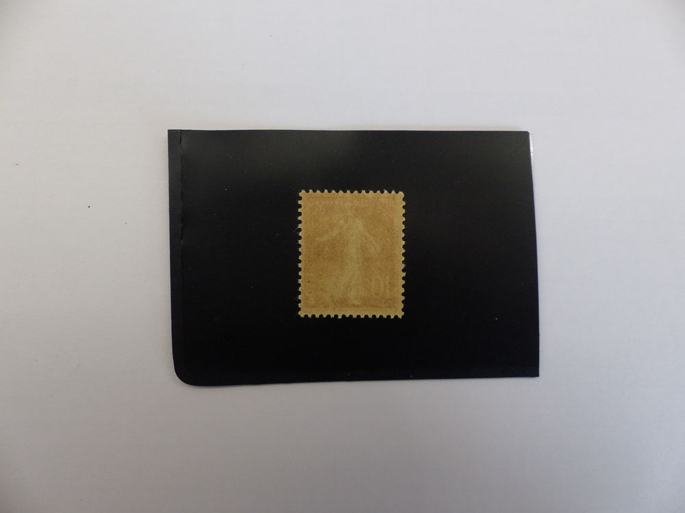 TIMBRE 135 NEUF ** COTE 45 € 