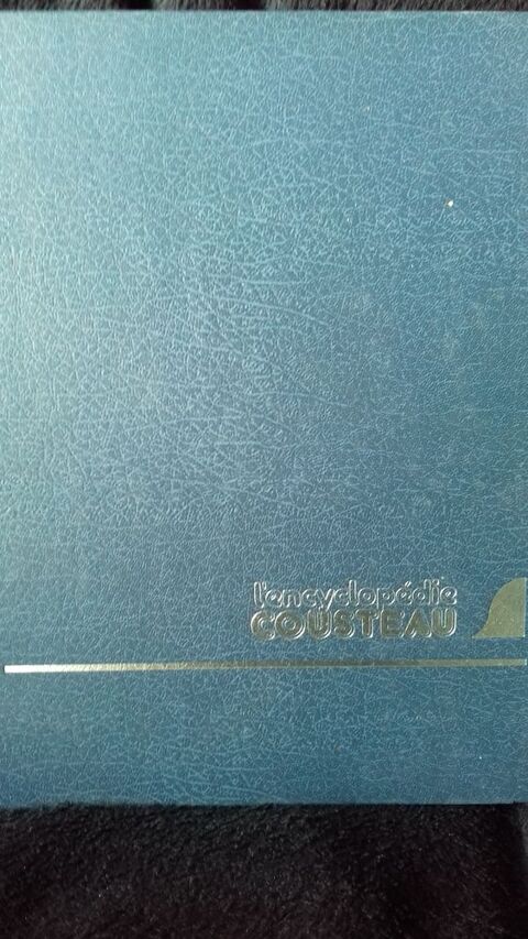 un encyclopedie COUSTEAU 20 Brie-Comte-Robert (77)