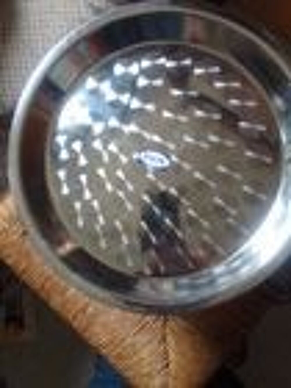 propose plats,plateaux orientaux,coupes et coupelles Cuisine