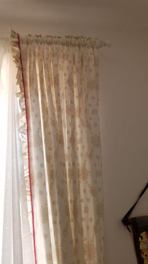 Rideaux 10 Saint-Geni�s-de-Malgoir�s (30)