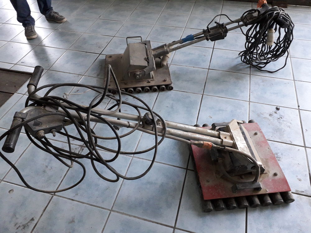 machine &agrave; taper pour carrelage Bricolage