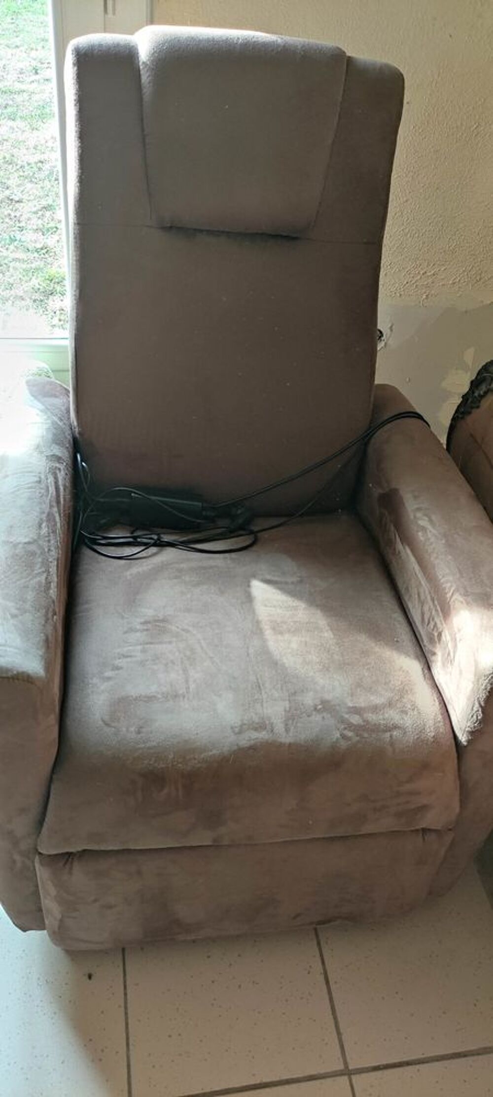 Fauteuil releveur motoris&eacute; Meubles