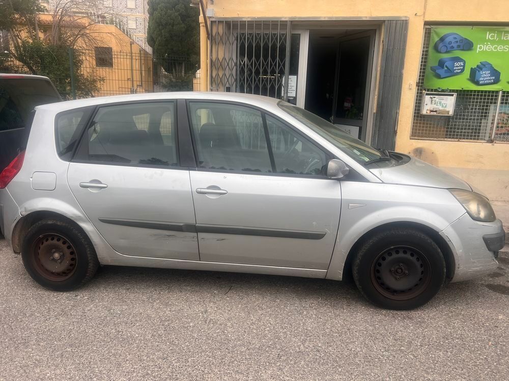 Sc&eacute;nic II Scenic 1.9 dCi 120 Pack Expression 2006 occasion 83000 Toulon