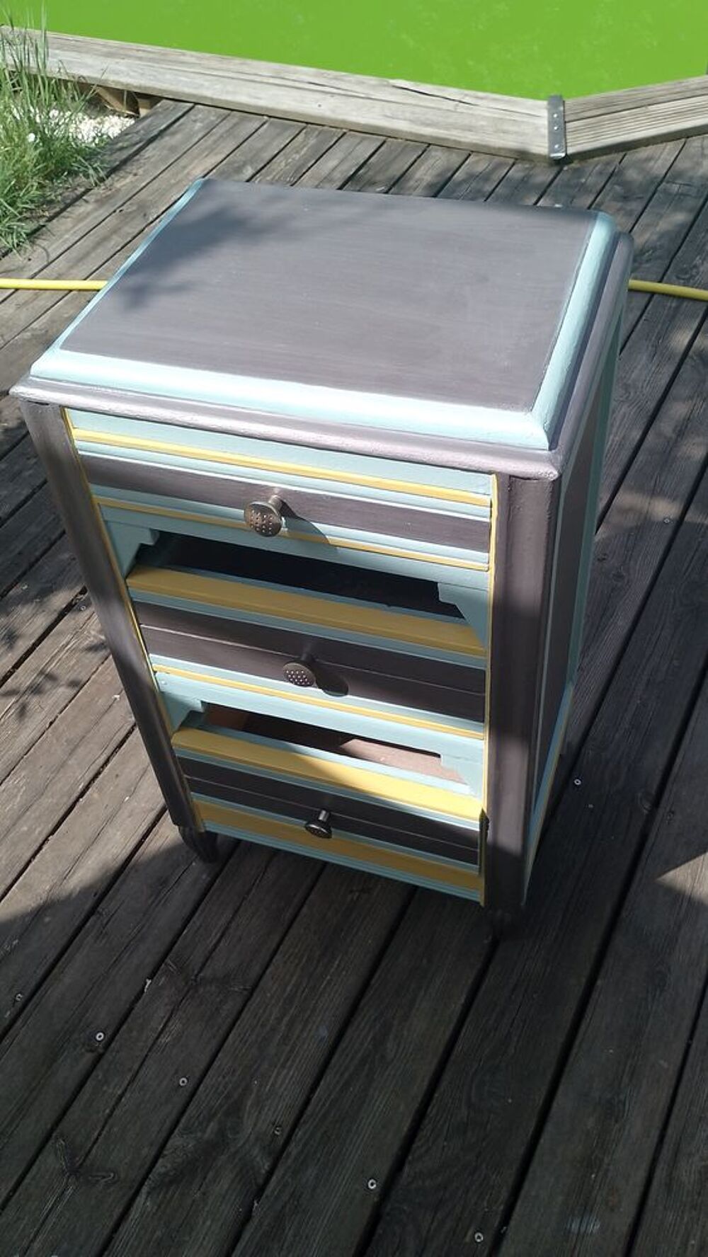 commode en bois enti&egrave;rement restaur&eacute;e, repeinte : tr&eacute;s jolie Meubles