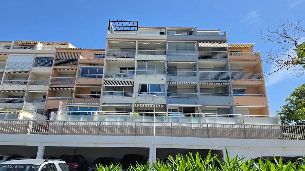 Vente Appartement LE CAP D'AGDE: PORT vue bateaux STUDIO-CABINE rénové, CAVE /Piscine Le cap d agde