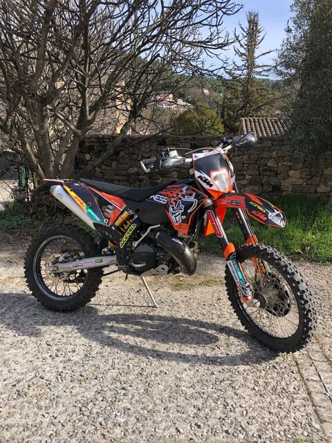Moto KTM 2009 occasion Saint-Maximin-la-Sainte-Baume 83470