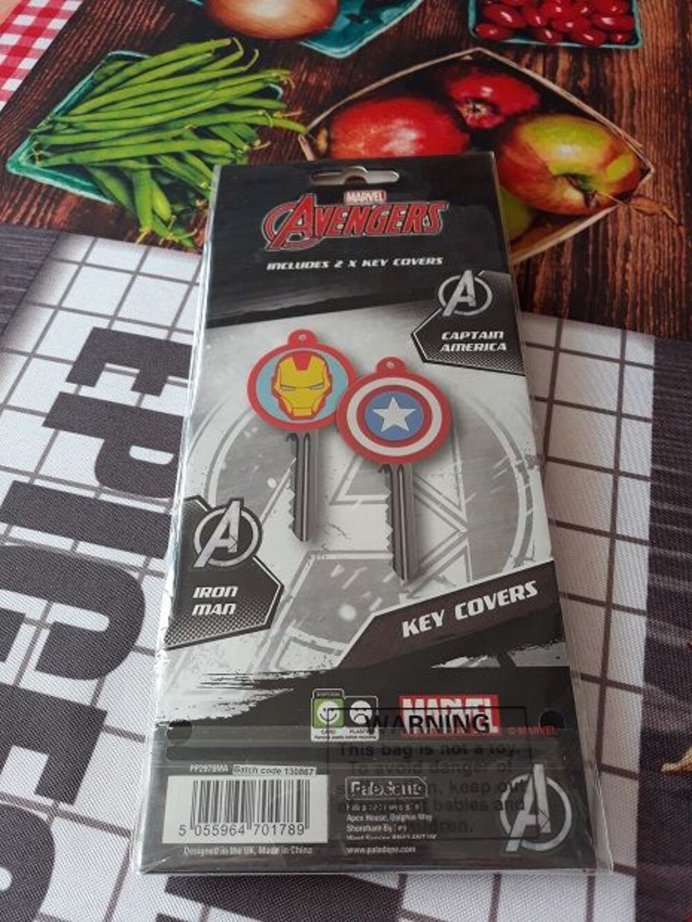 Duo prot&egrave;ge cl&eacute; Avengers Marvel comic DC s&eacute;rie TV film anime 